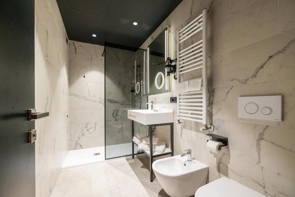 Hotel Joy 124 4*